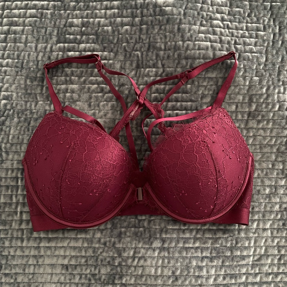Victoria’s Secret bra 34D